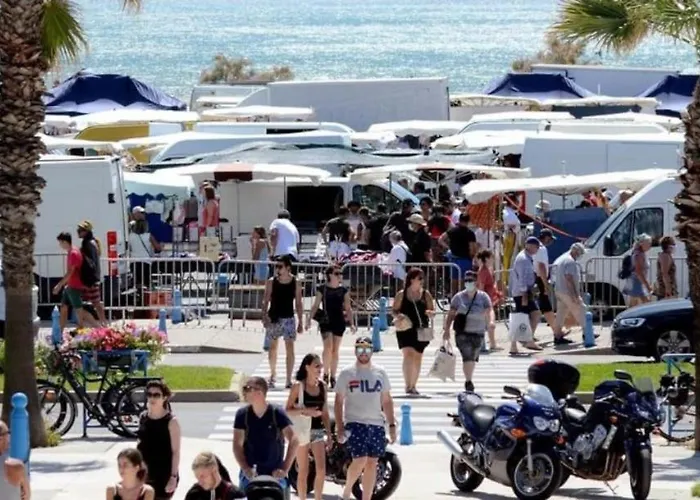 Daire Chez Nous Fleury (Aude)